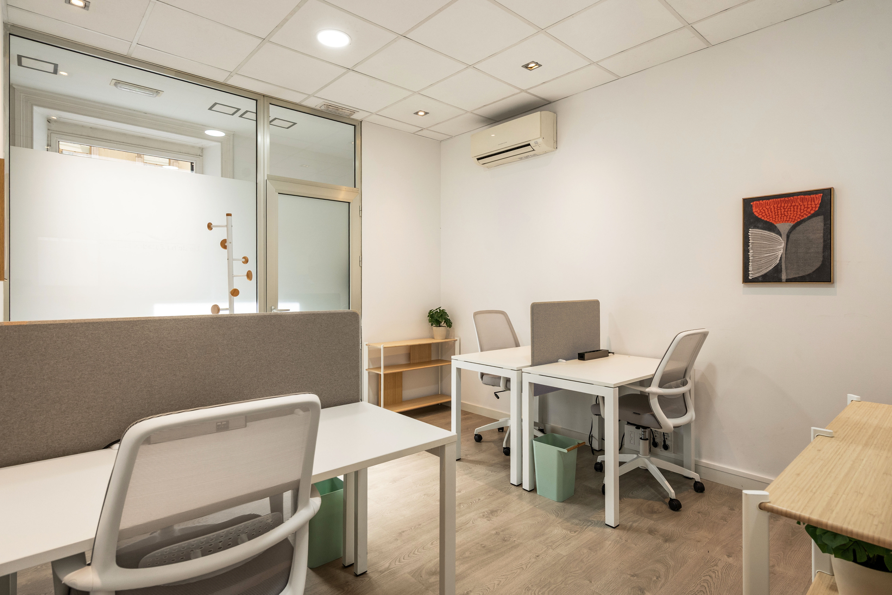 Ángulo izquierda del Despacho 2